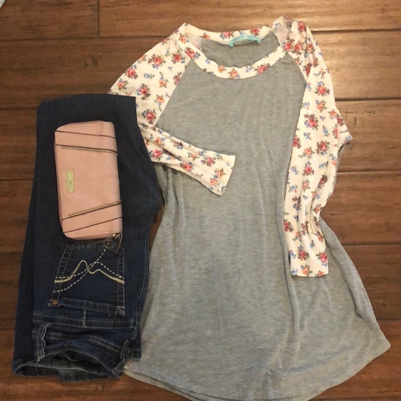 🍍Reglan baseball tee 3/4 sleeve🍍 - Picture 1 of 4